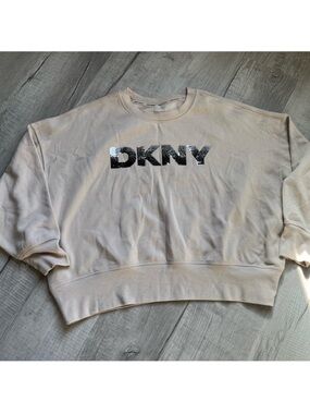 DKNY cropped sweatshirt
like new used once only